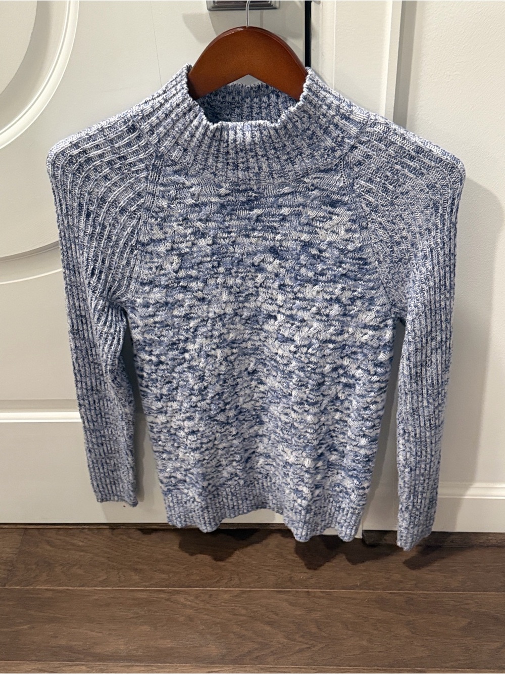 Croft & Barrow Heathered Blue and White Mock Neck Sweater
